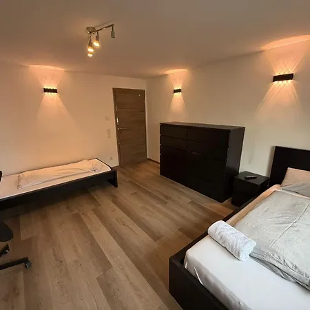 City Rooms Kaiserslautern Homestay *